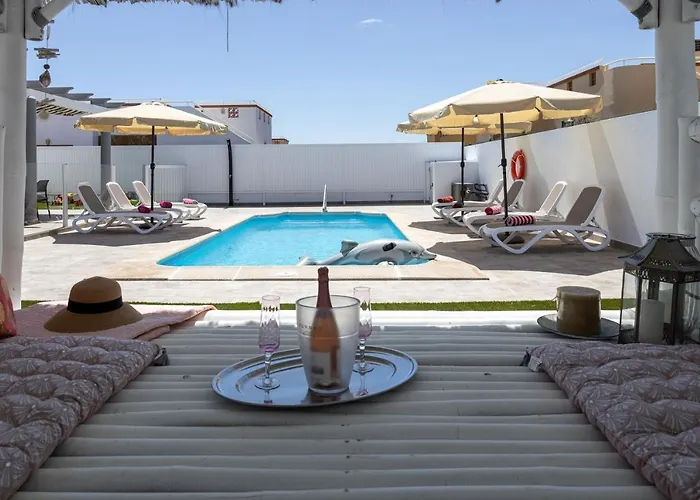 Ideal For Family Holidays, Near Beach And Golf- Casa James