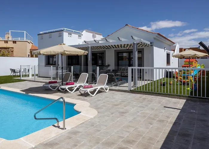 Ideal For Family Holidays, Near Beach And Golf- Casa James